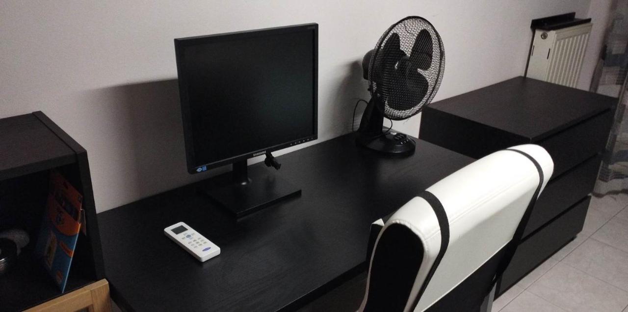 אתונה Modern 2Br City Flat 10Min From The Beach מראה חיצוני תמונה